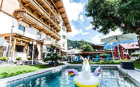 ALPENHOTEL TYROL - B&B - ADULTS ONLY - Alpines Lifestyle-Konzepthotel - dog friendly